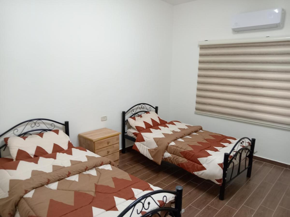 Emile Altwal Madaba Hotel Bagian luar foto